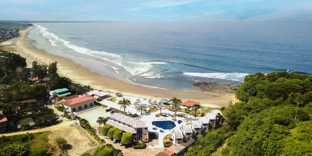 on-vacation-ecuador-montanita-hotel-howard-vista-al-mar-01